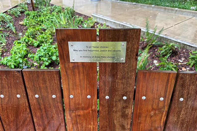 Memorial bench 