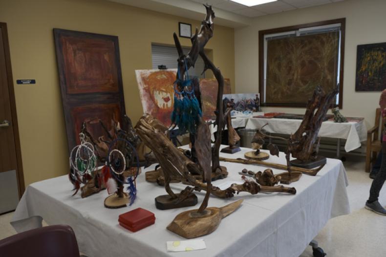 Paintings and sculptures 