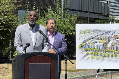 SHA Executive Director Rod Brandon and Mayor Bruce Harrell