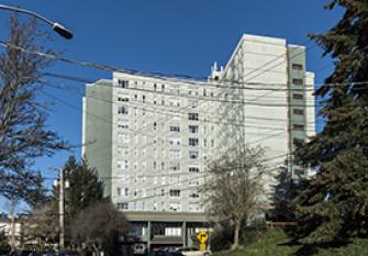 Green Lake Plaza building